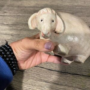 Vtg Unique Folk Art Hand Made Plump Lambies 6" Long 4" Tall